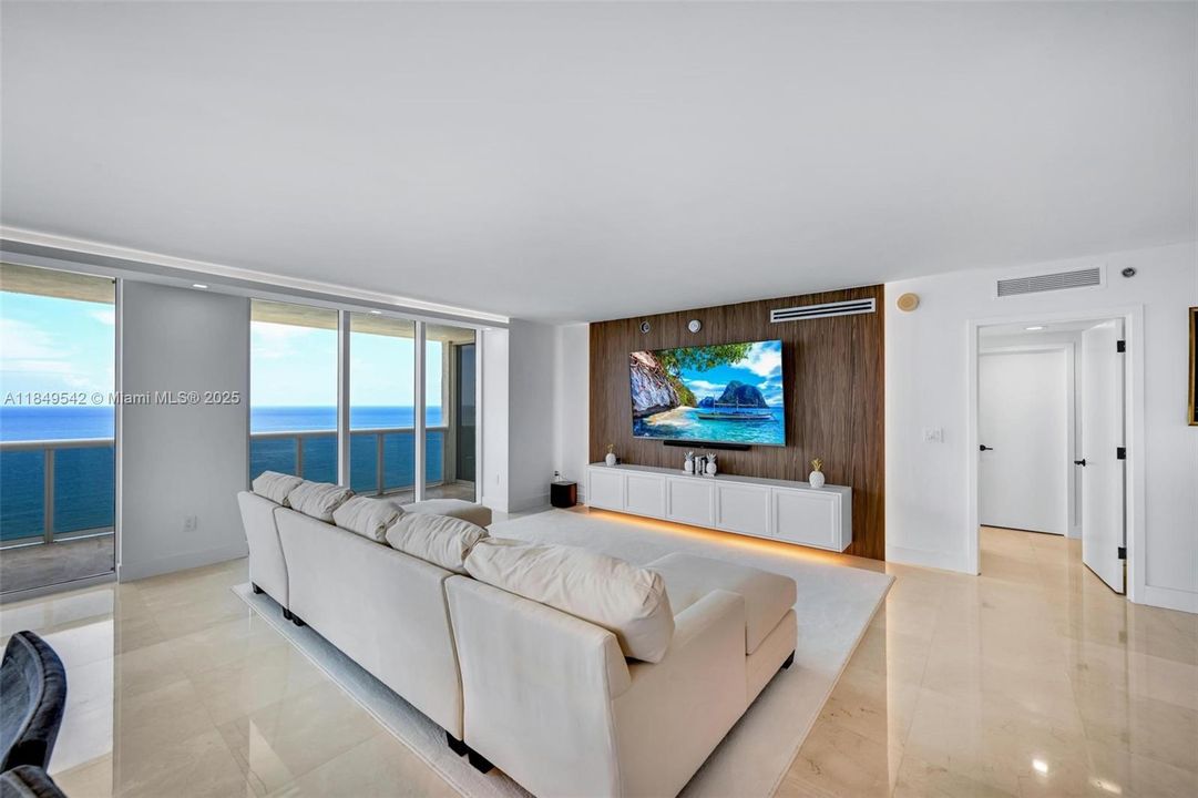 Недавно продано: $2,150,000 (3 спален, 3 ванн, 2078 Квадратных фут)