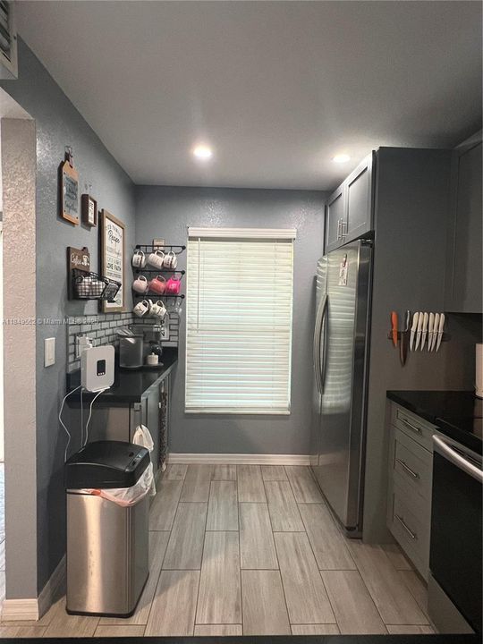 En Venta: $159,900 (2 camas, 2 baños, 880 Pies cuadrados)