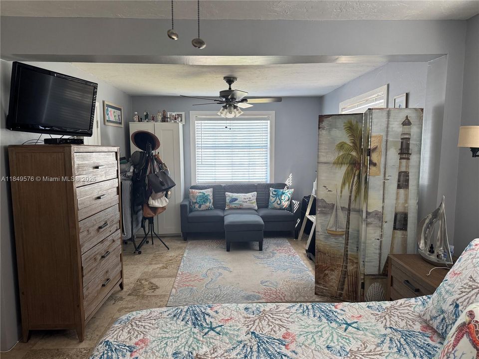 For Sale: $649,000 (3 beds, 2 baths, 1344 Square Feet)