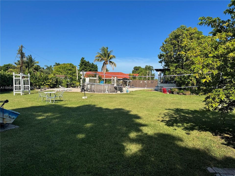 For Sale: $649,000 (3 beds, 2 baths, 1344 Square Feet)