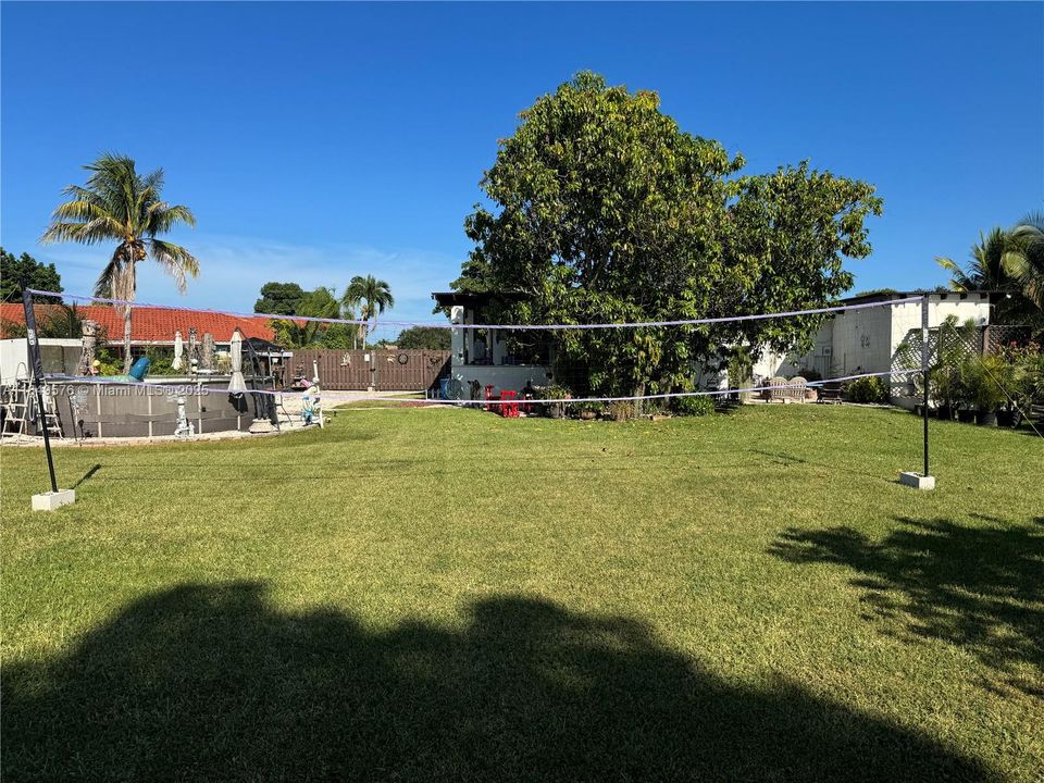 For Sale: $649,000 (3 beds, 2 baths, 1344 Square Feet)