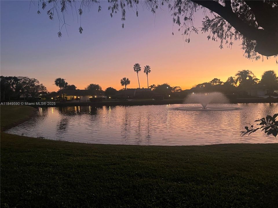 待售: $599,900 (3 贝兹, 2 浴室, 1905 平方英尺)