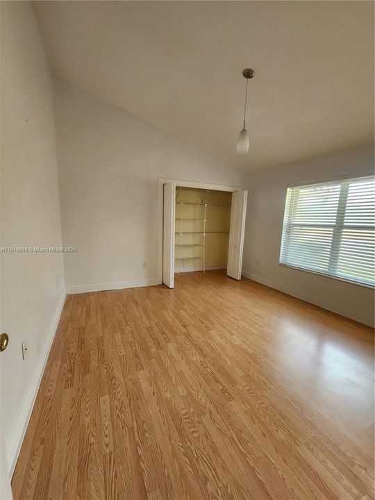 В аренду: $6,800 (5 спален, 4 ванн, 3659 Квадратных фут)