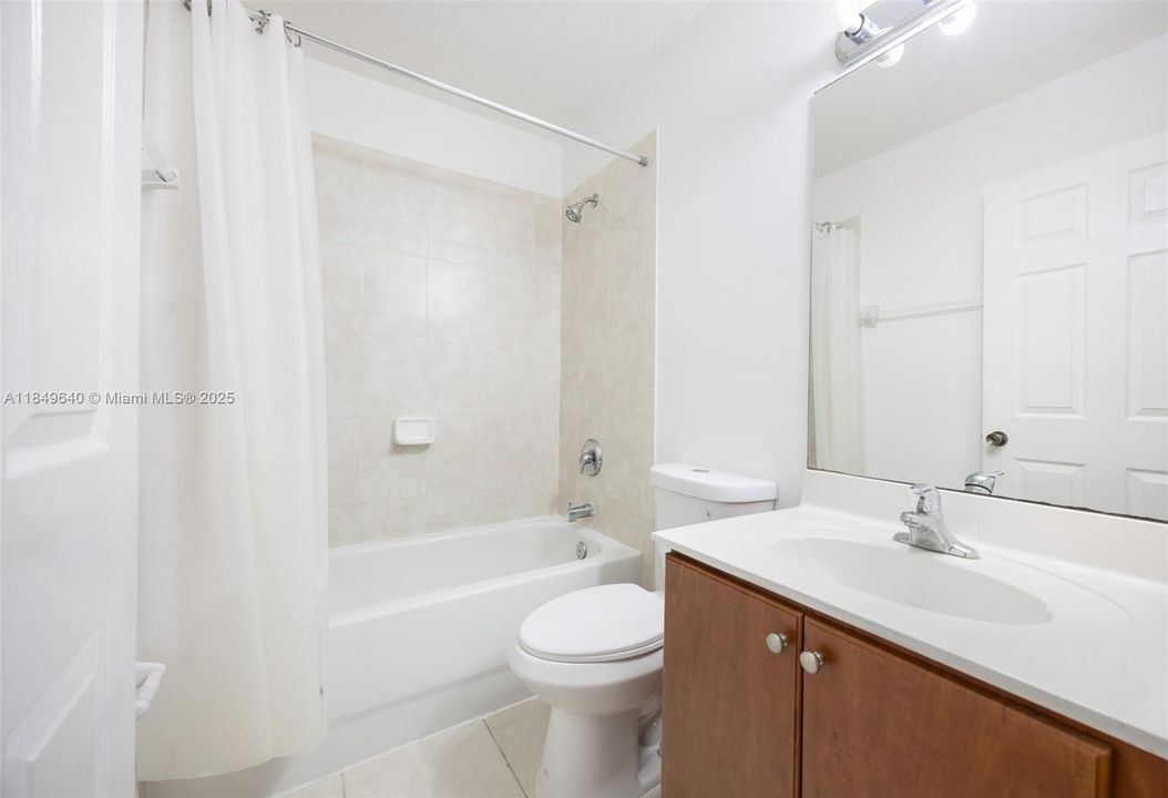 Недавно арендовано: $2,550 (3 спален, 2 ванн, 1705 Квадратных фут)