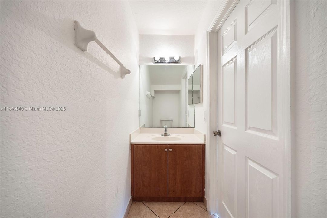 Недавно арендовано: $2,550 (3 спален, 2 ванн, 1705 Квадратных фут)