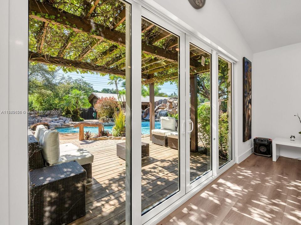 En Venta: $2,700,000 (6 camas, 5 baños, 4296 Pies cuadrados)