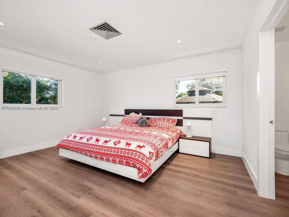 En Venta: $2,700,000 (6 camas, 5 baños, 4296 Pies cuadrados)