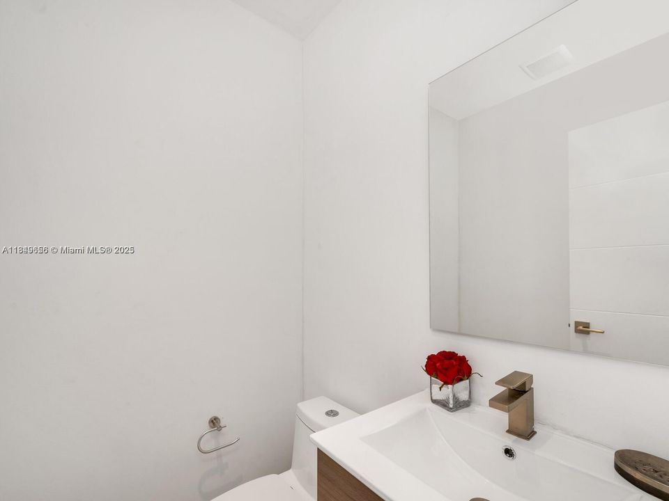 En Venta: $2,700,000 (6 camas, 5 baños, 4296 Pies cuadrados)