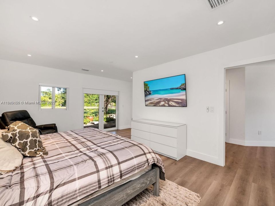 En Venta: $2,700,000 (6 camas, 5 baños, 4296 Pies cuadrados)