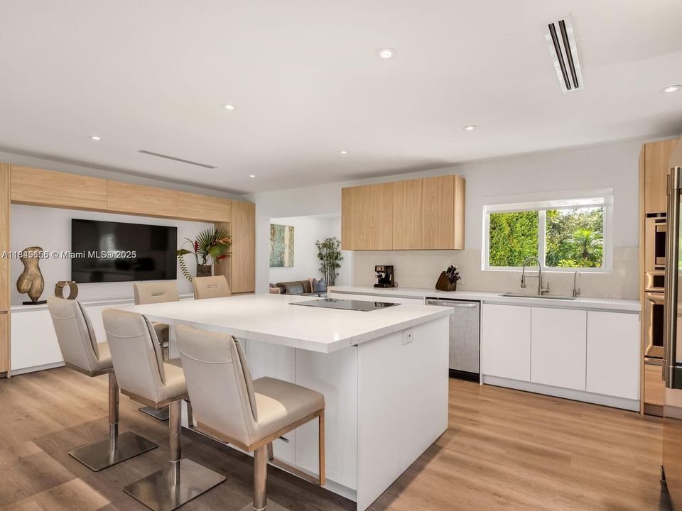 En Venta: $2,700,000 (6 camas, 5 baños, 4296 Pies cuadrados)