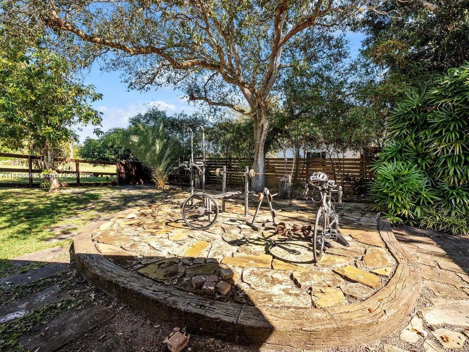 En Venta: $2,700,000 (6 camas, 5 baños, 4296 Pies cuadrados)