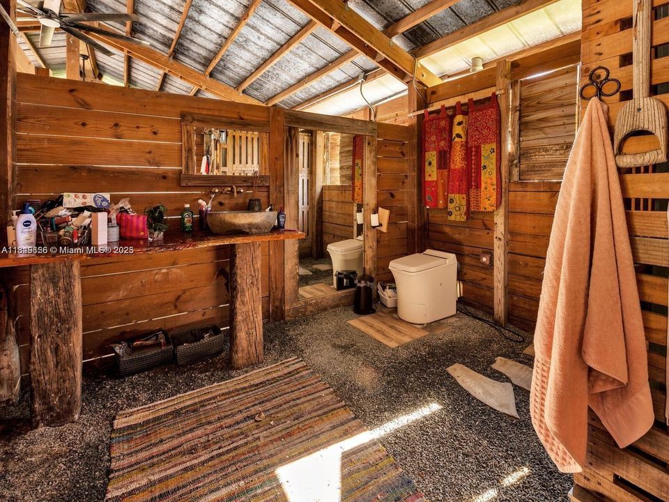 En Venta: $2,700,000 (6 camas, 5 baños, 4296 Pies cuadrados)