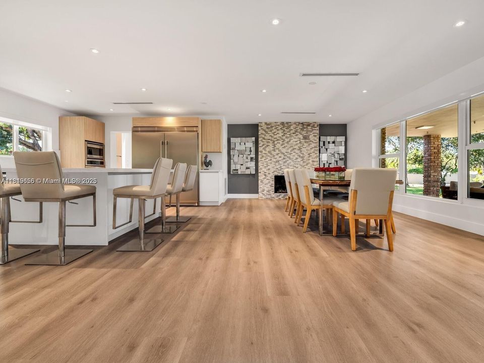 En Venta: $2,700,000 (6 camas, 5 baños, 4296 Pies cuadrados)