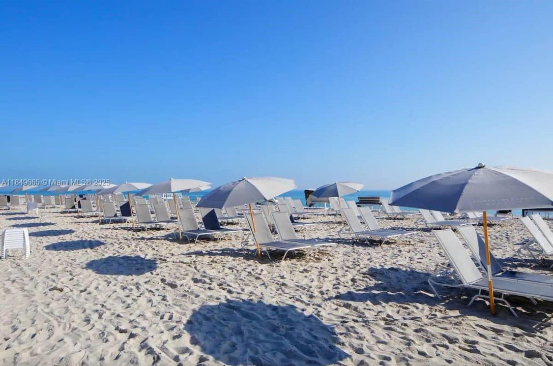 待售: $860,000 (0 贝兹, 1 浴室, 538 平方英尺)