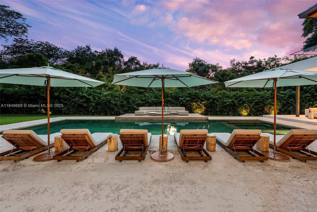 For Sale: $22,500,000 (7 beds, 8 baths, 9258 Square Feet)