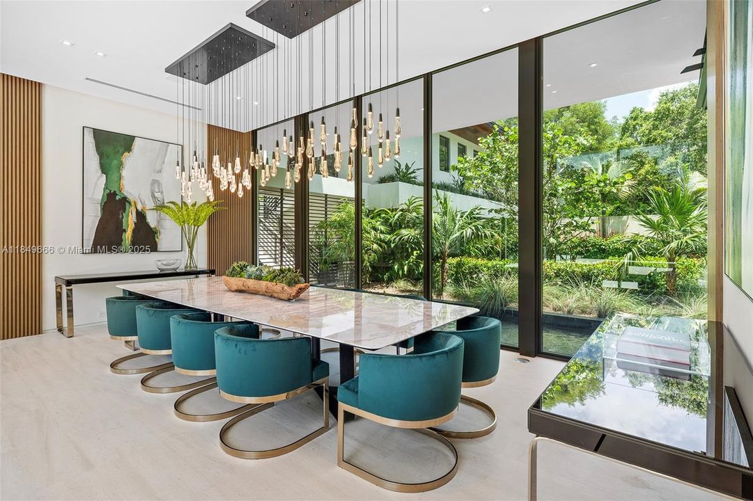 For Sale: $22,500,000 (7 beds, 8 baths, 9258 Square Feet)