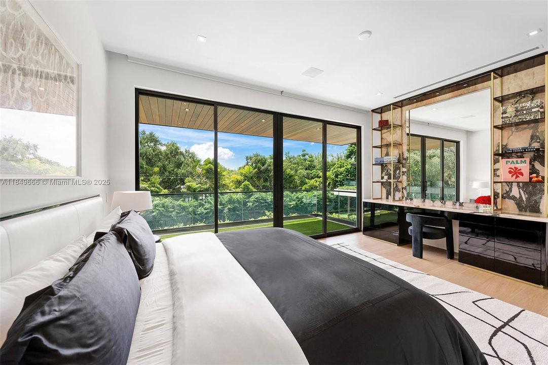 For Sale: $22,500,000 (7 beds, 8 baths, 9258 Square Feet)