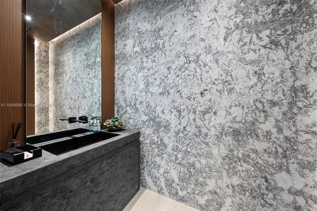 For Sale: $22,500,000 (7 beds, 8 baths, 9258 Square Feet)