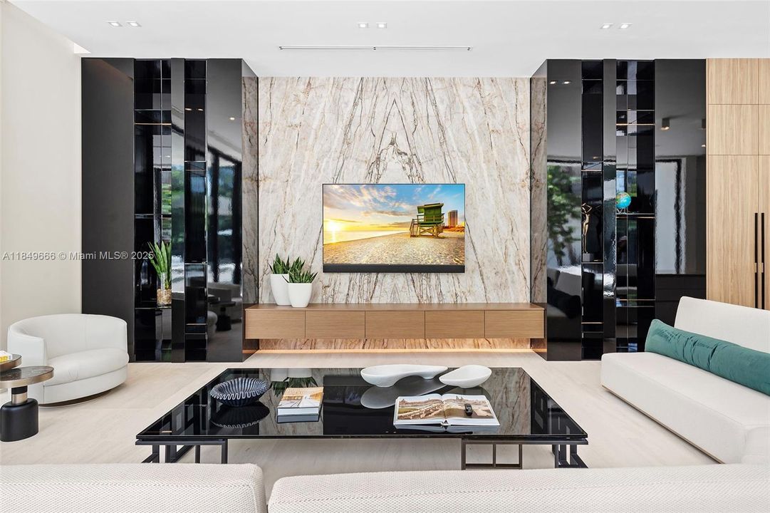 For Sale: $22,500,000 (7 beds, 8 baths, 9258 Square Feet)