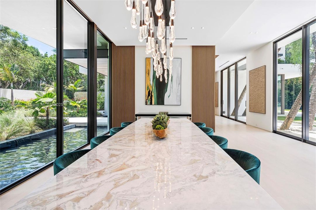 For Sale: $22,500,000 (7 beds, 8 baths, 9258 Square Feet)