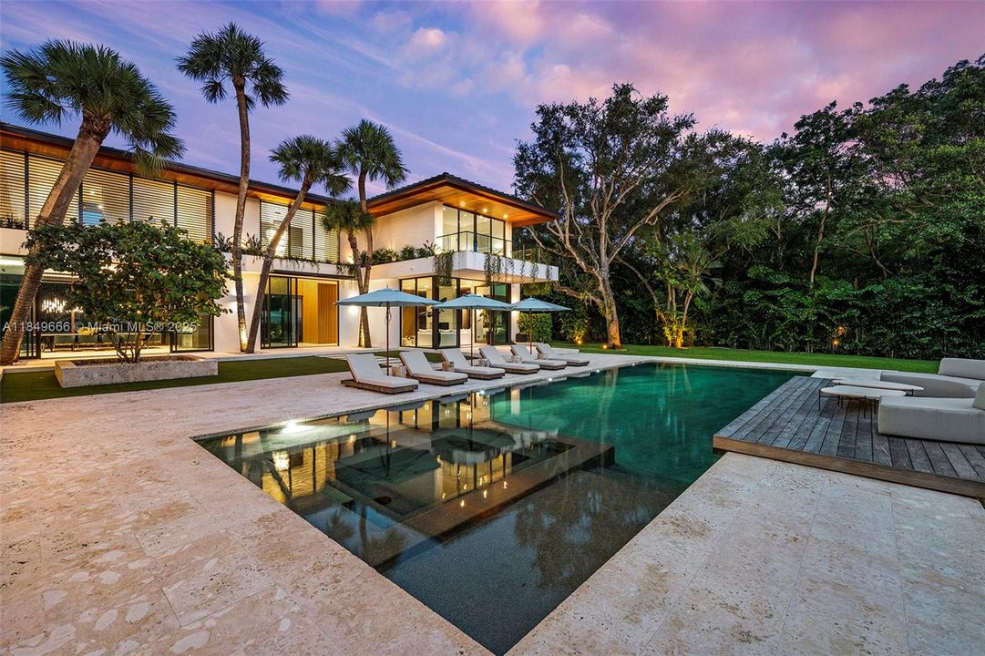 For Sale: $22,500,000 (7 beds, 8 baths, 9258 Square Feet)