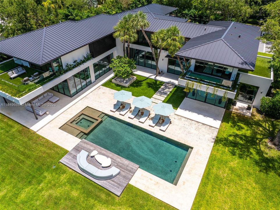 For Sale: $22,500,000 (7 beds, 8 baths, 9258 Square Feet)