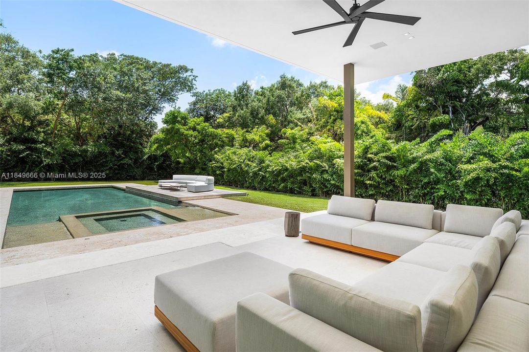 For Sale: $22,500,000 (7 beds, 8 baths, 9258 Square Feet)