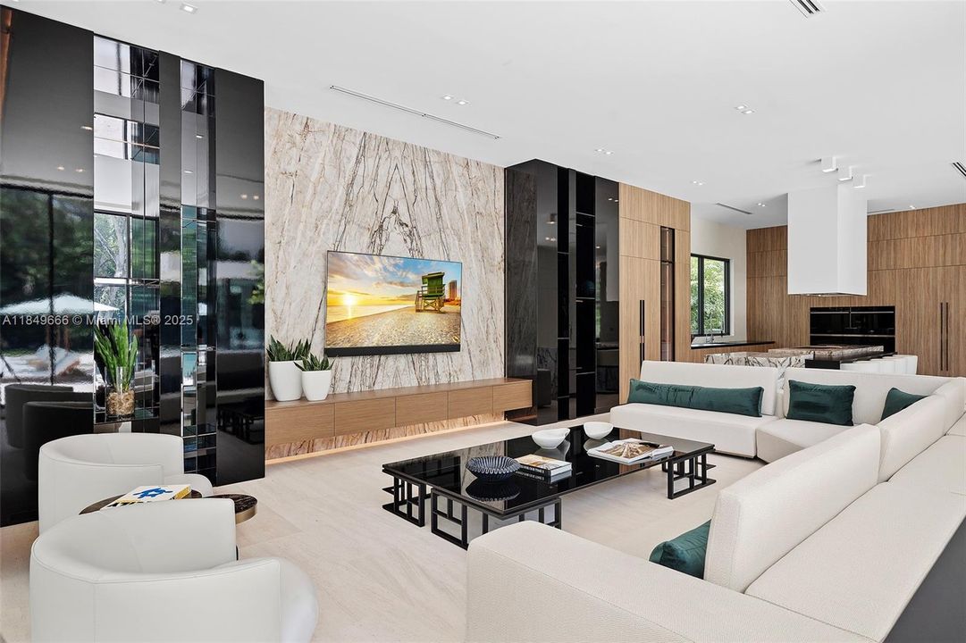 For Sale: $22,500,000 (7 beds, 8 baths, 9258 Square Feet)