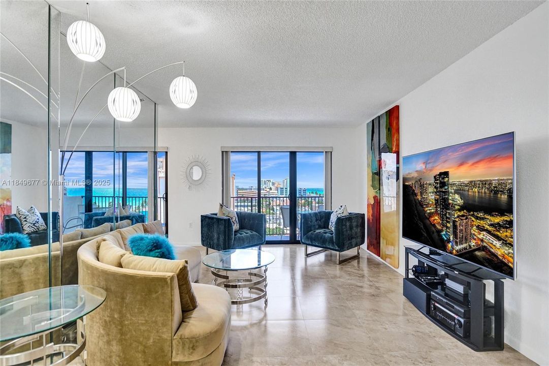 Recently Rented: $3,500 (2 beds, 2 baths, 1570 Square Feet)