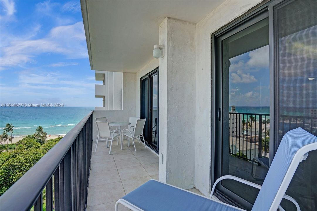 Recently Rented: $3,500 (2 beds, 2 baths, 1570 Square Feet)