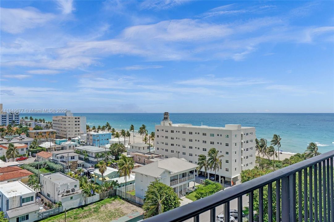 Recently Rented: $3,500 (2 beds, 2 baths, 1570 Square Feet)