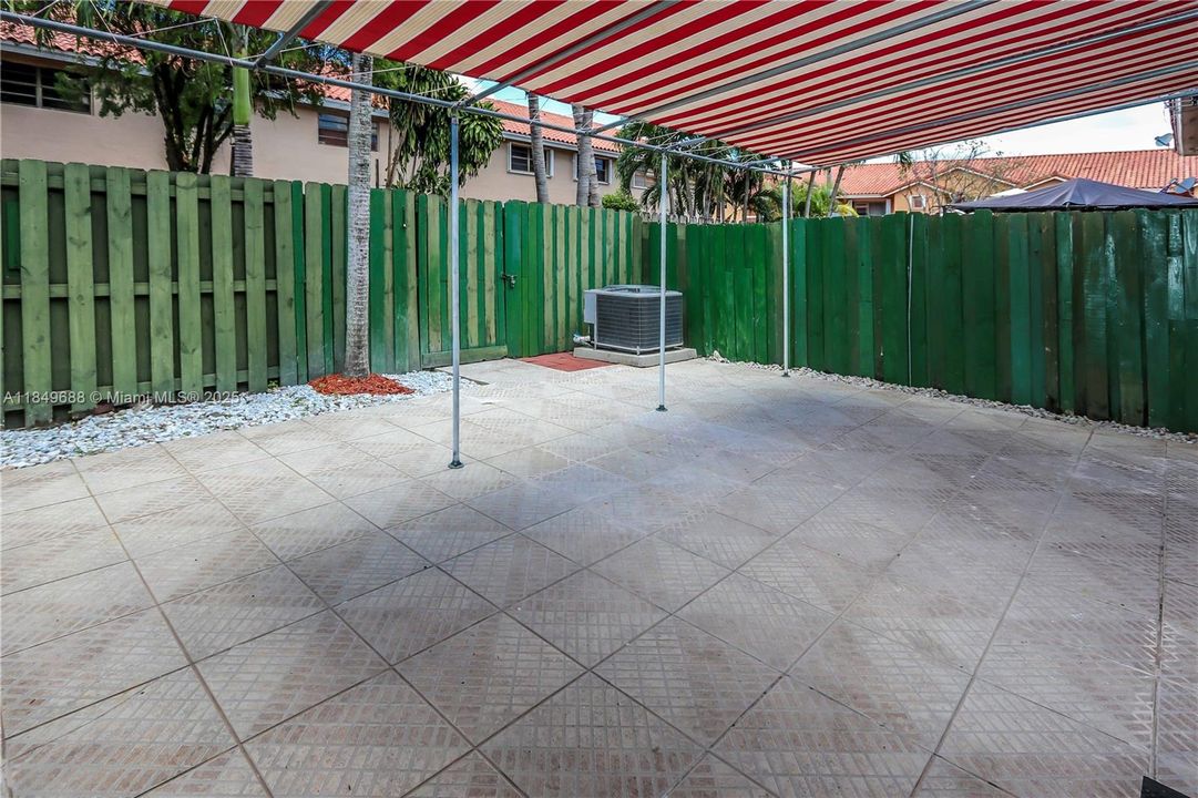 For Sale: $420,000 (3 beds, 2 baths, 1610 Square Feet)