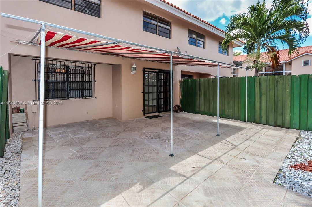 For Sale: $420,000 (3 beds, 2 baths, 1610 Square Feet)