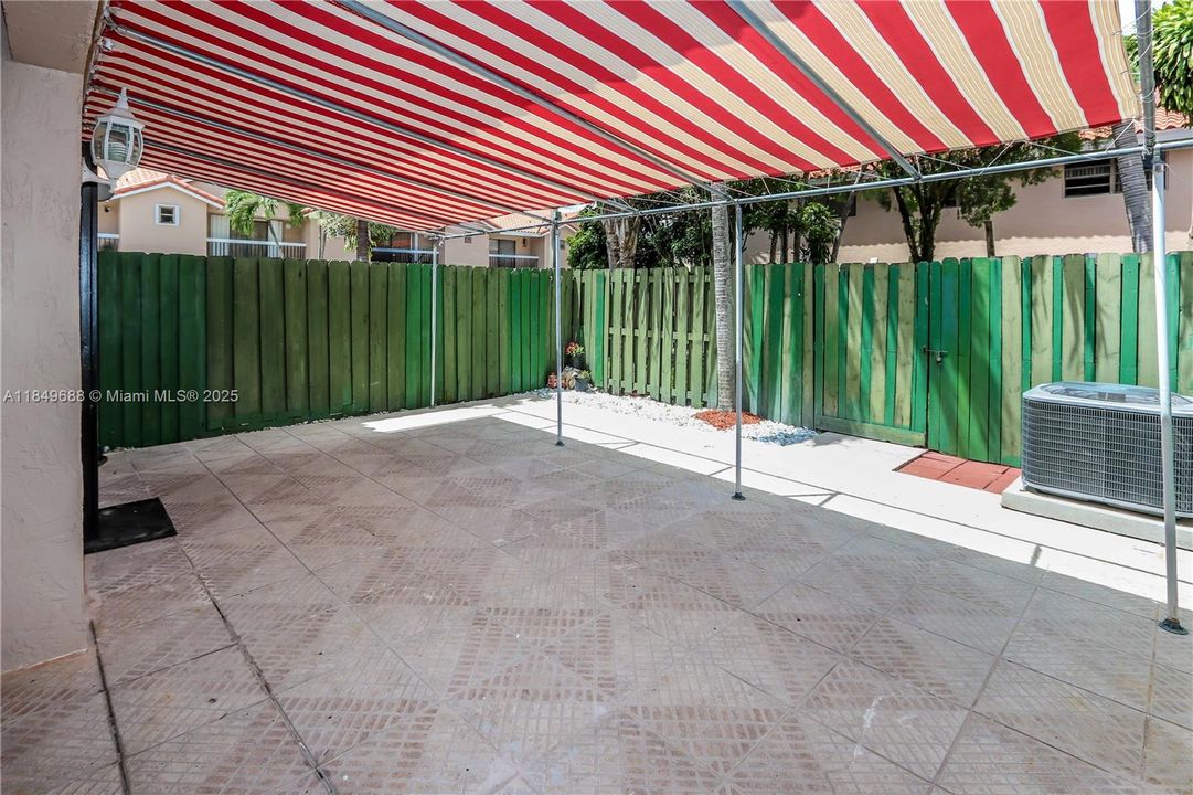 For Sale: $420,000 (3 beds, 2 baths, 1610 Square Feet)