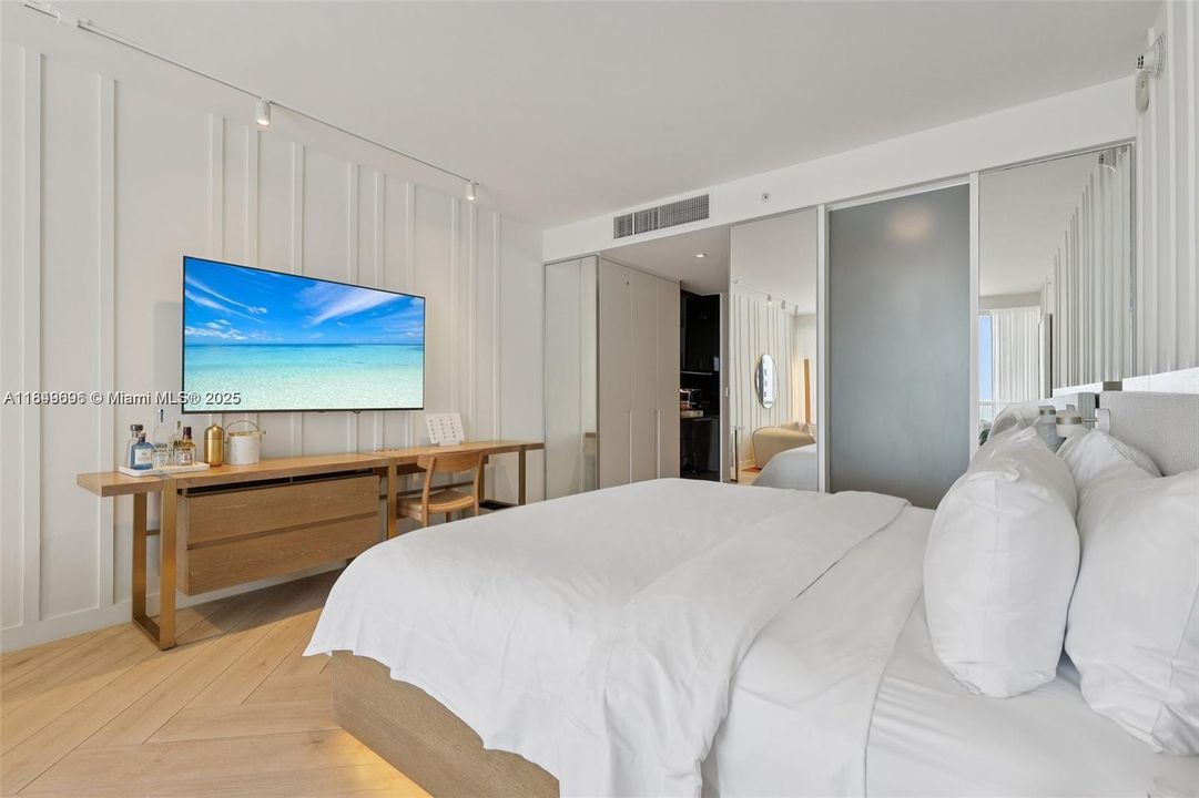 最近售出: $1,250,000 (0 贝兹, 1 浴室, 493 平方英尺)