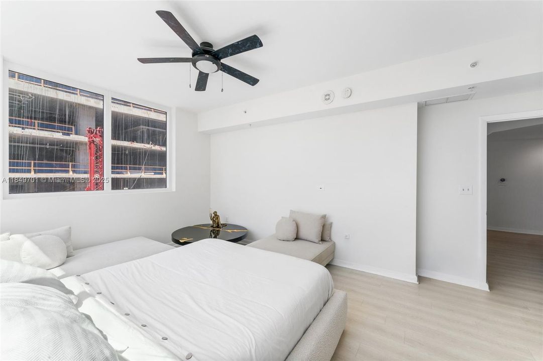 En Venta: $450,000 (2 camas, 2 baños, 1006 Pies cuadrados)