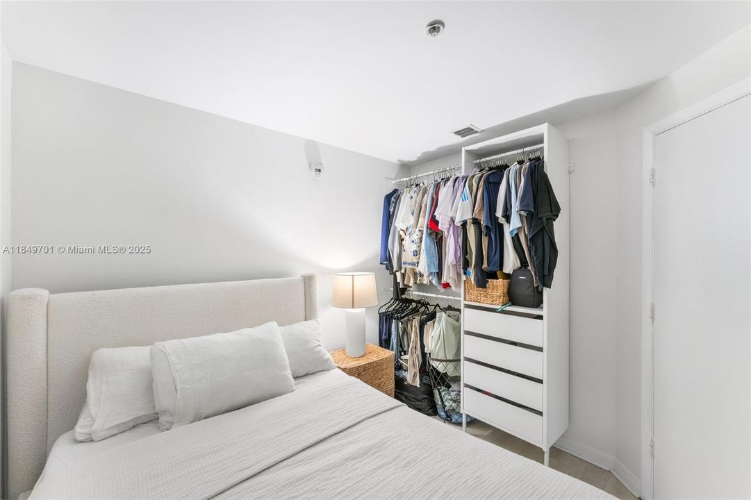 En Venta: $450,000 (2 camas, 2 baños, 1006 Pies cuadrados)