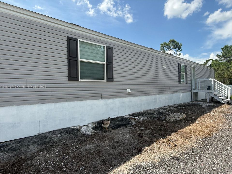 Activo con contrato: $280,000 (3 camas, 2 baños, 924 Pies cuadrados)