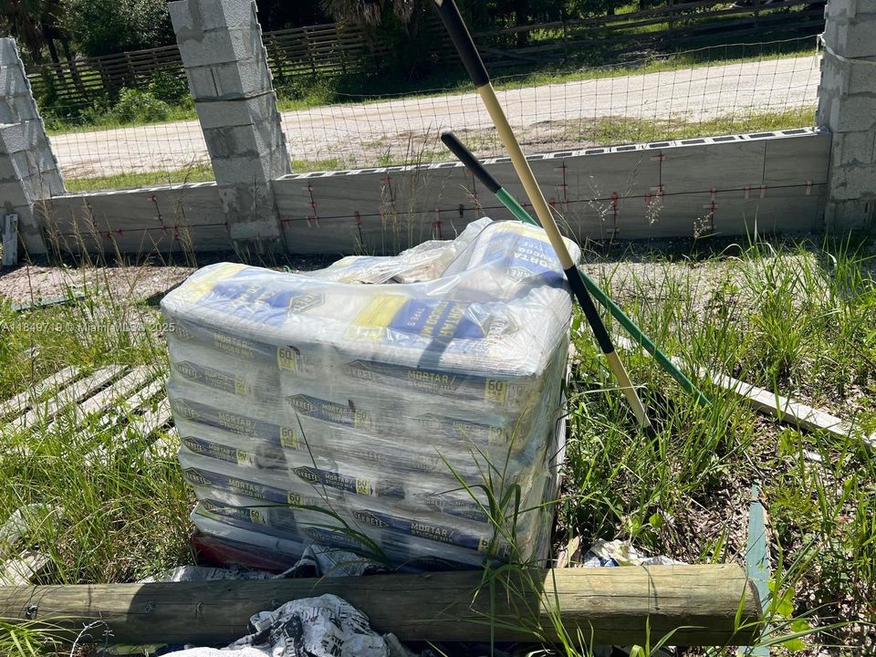 Activo con contrato: $280,000 (3 camas, 2 baños, 924 Pies cuadrados)