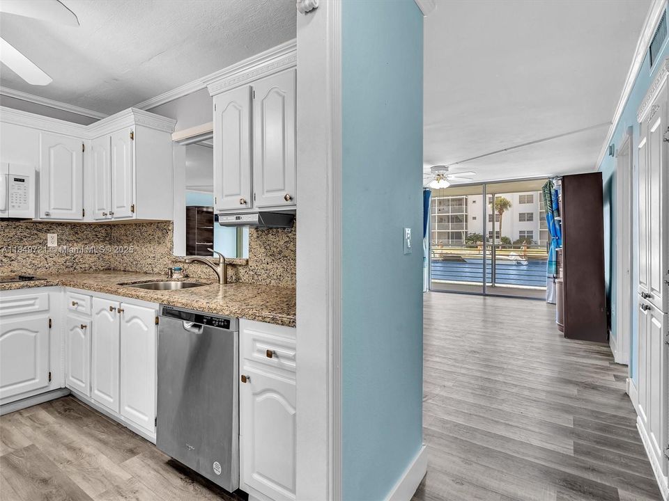 En Venta: $289,000 (1 camas, 1 baños, 812 Pies cuadrados)