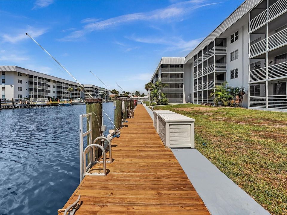 En Venta: $289,000 (1 camas, 1 baños, 812 Pies cuadrados)