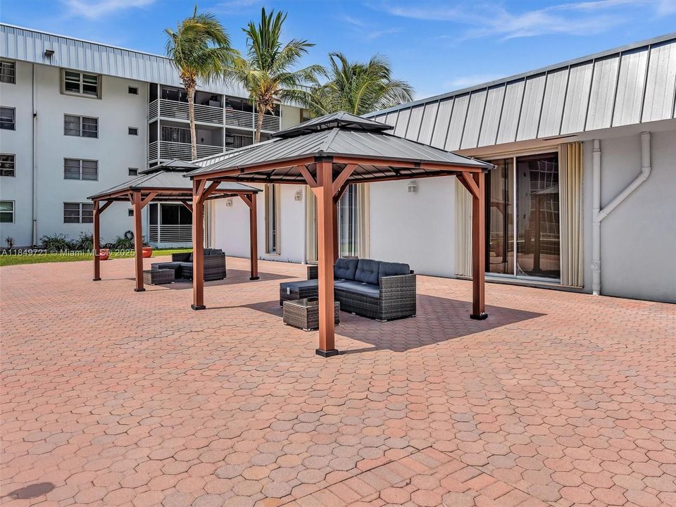 En Venta: $289,000 (1 camas, 1 baños, 812 Pies cuadrados)