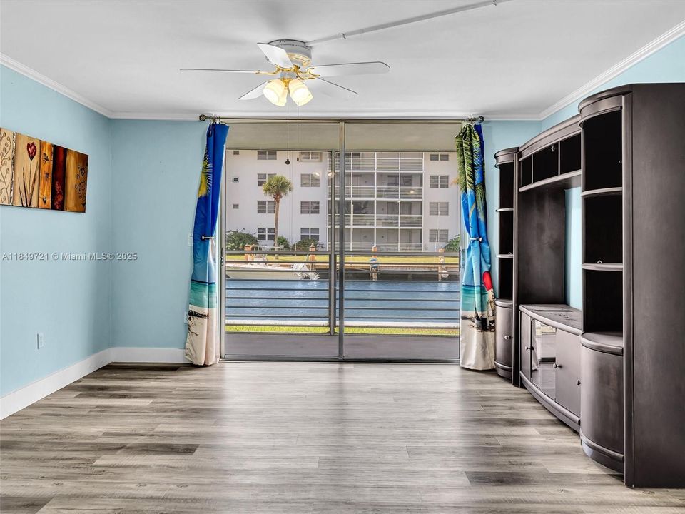 En Venta: $289,000 (1 camas, 1 baños, 812 Pies cuadrados)