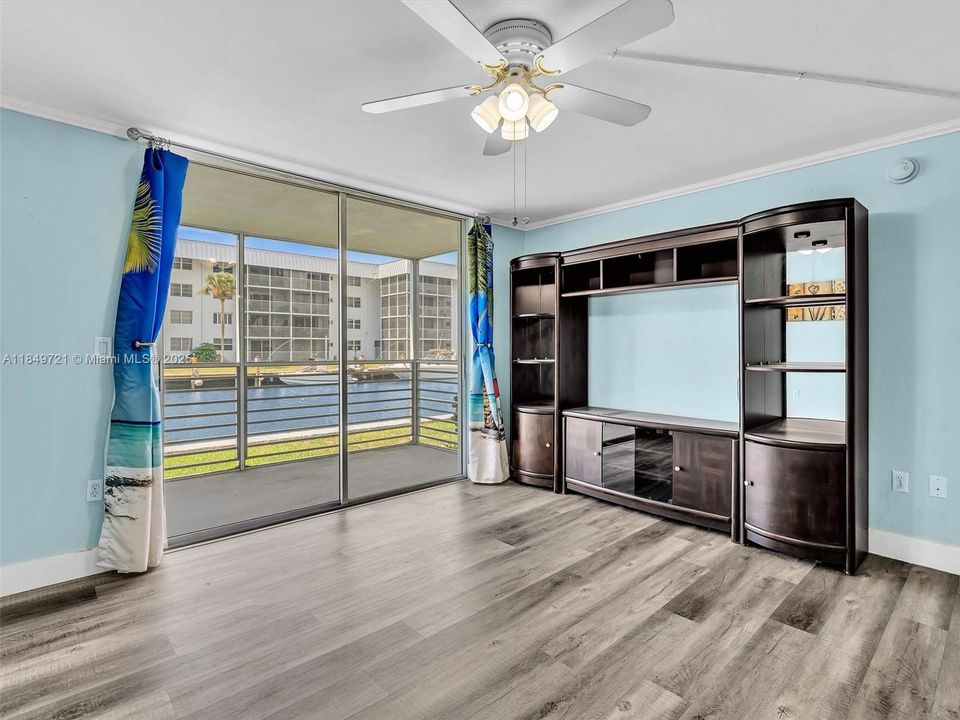 En Venta: $289,000 (1 camas, 1 baños, 812 Pies cuadrados)