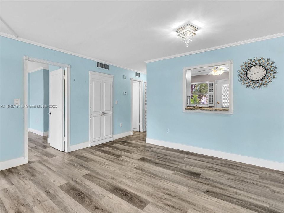 En Venta: $289,000 (1 camas, 1 baños, 812 Pies cuadrados)