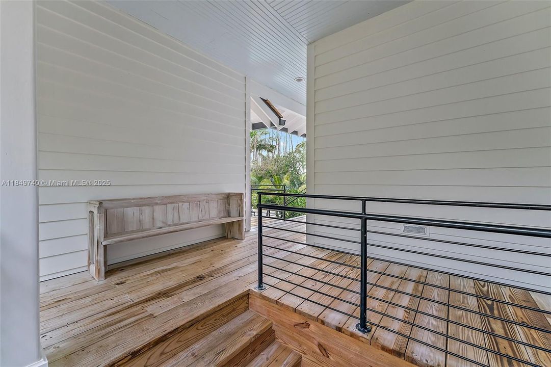 Active With Contract: $4,800,000 (4 beds, 5 baths, 2708 Square Feet)