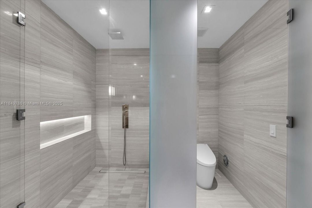 En Venta: $4,500,000 (4 camas, 4 baños, 2682 Pies cuadrados)