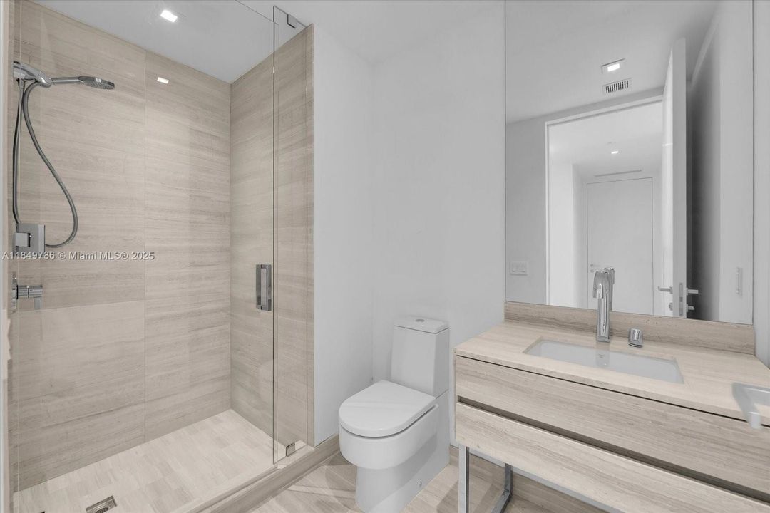 En Venta: $4,500,000 (4 camas, 4 baños, 2682 Pies cuadrados)