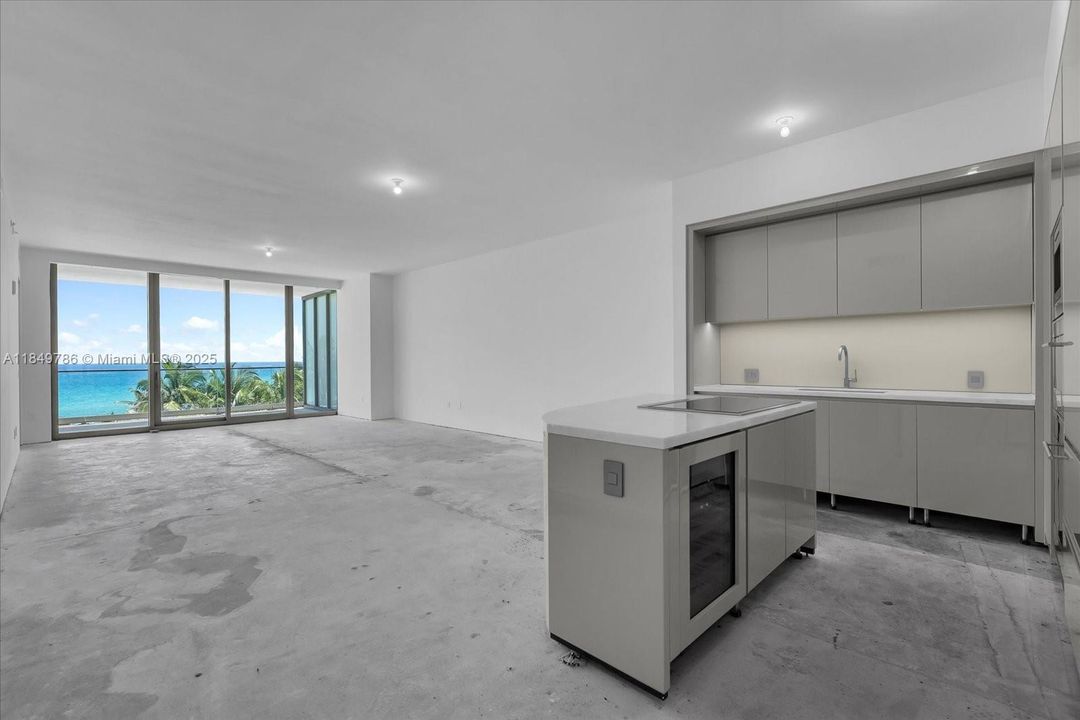 En Venta: $4,500,000 (4 camas, 4 baños, 2682 Pies cuadrados)