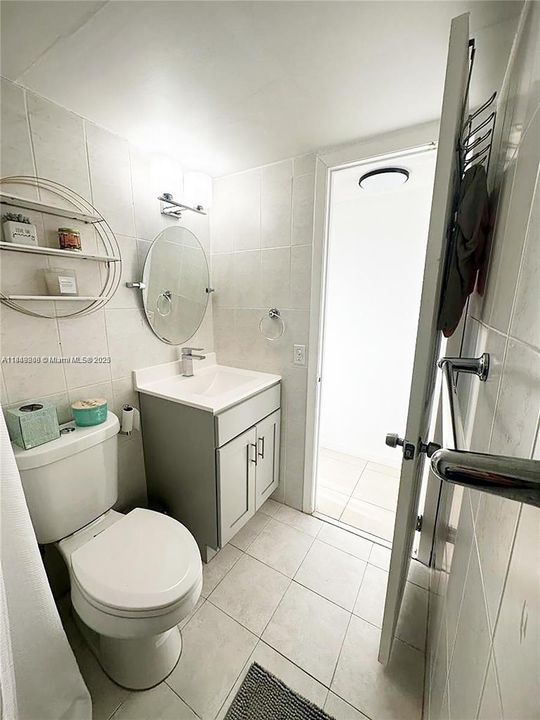 На продажу: $265,000 (2 спален, 2 ванн, 1073 Квадратных фут)